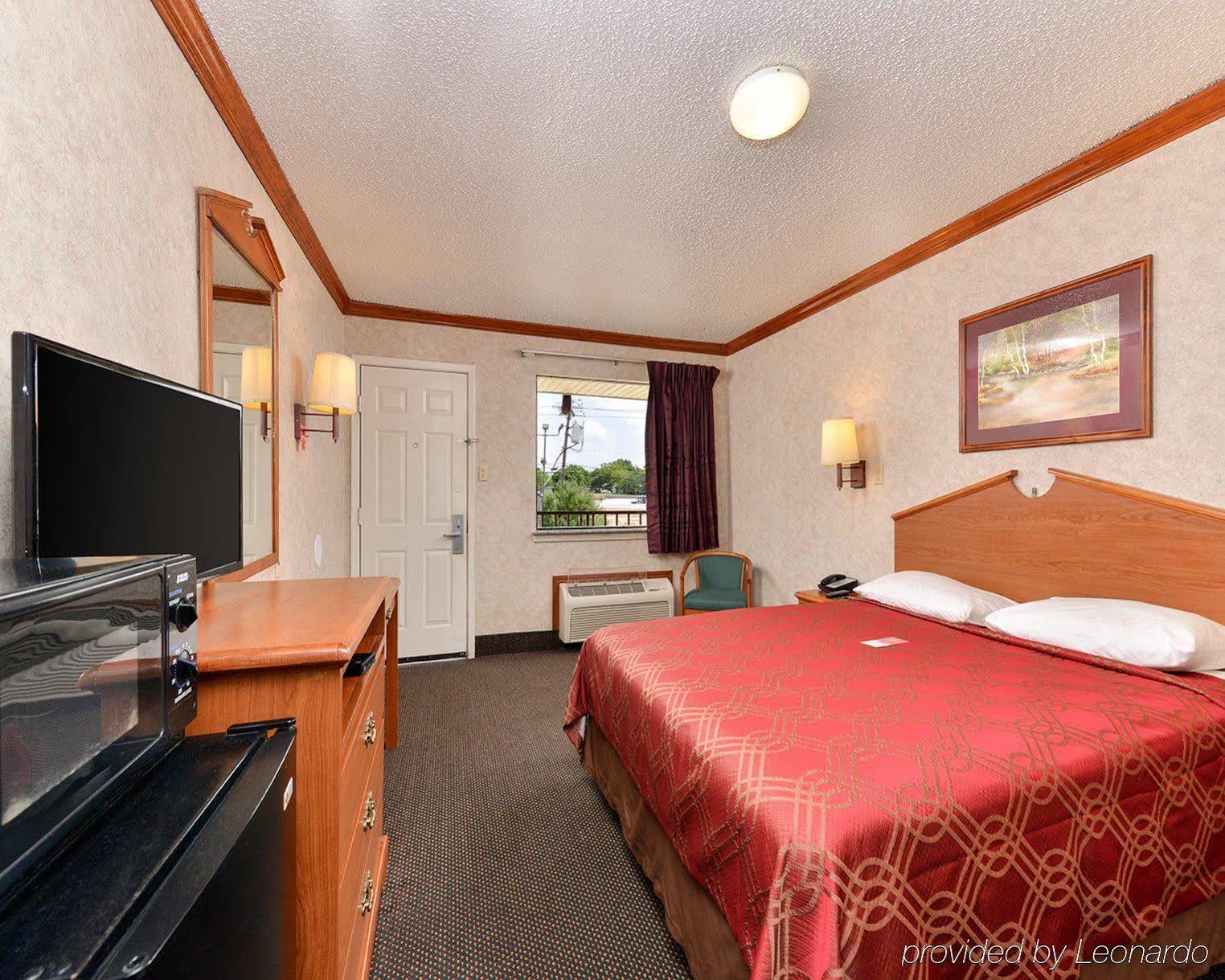 Econo Lodge San Bernardino I-215 Exterior photo
