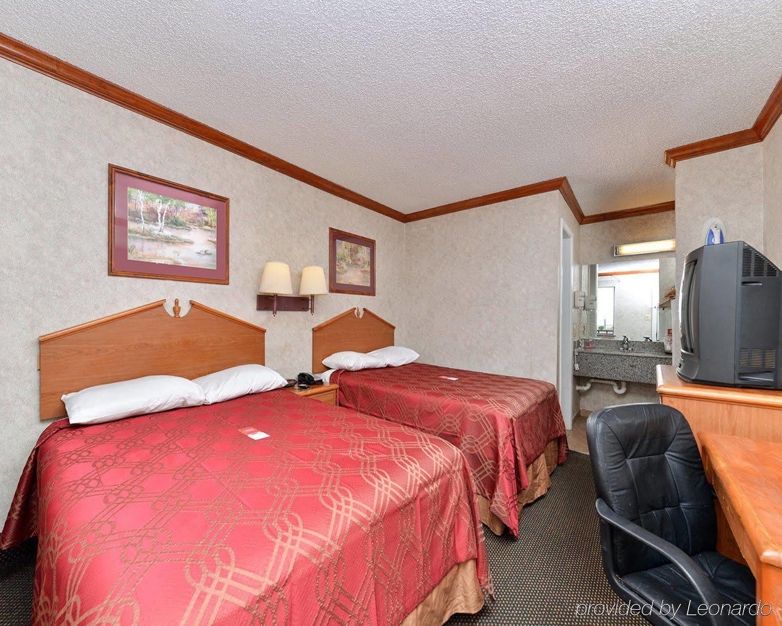 Econo Lodge San Bernardino I-215 Exterior photo